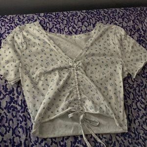 🔥NEW🔥Rowme Purple floral crop top-white shirt size:S🌸